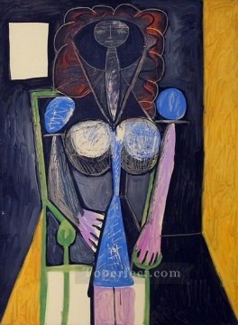パブロ・ピカソ Painting - 肘掛け椅子に座る女性 1946年 パブロ・ピカソ